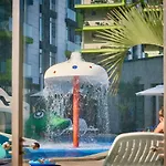 Crystal & Mamaia Nord Апартаменты Нэводари
