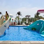 Crystal & Mamaia Nord Апартаменты 3*