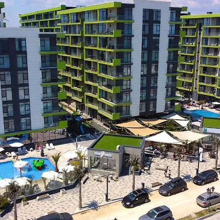 Crystal & Mamaia Nord Appartement 3*
