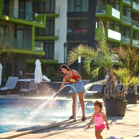 Appartement Crystal & Mamaia Nord 3*