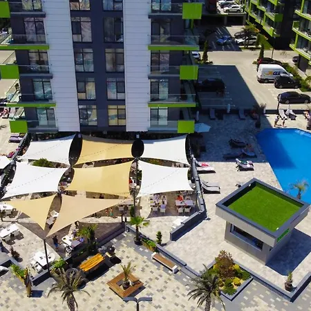 Crystal & Mamaia Nord Appartement 3*